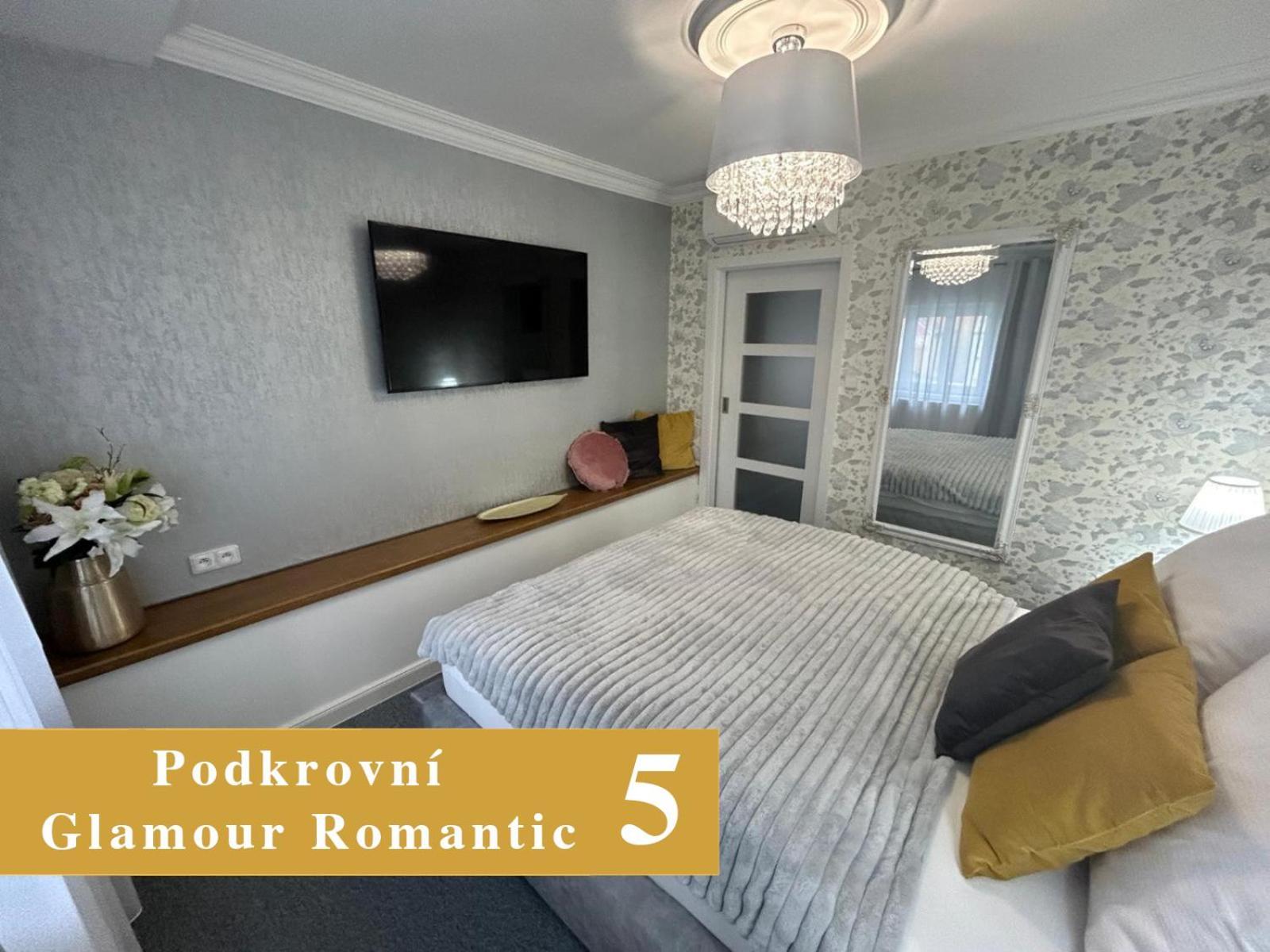 Efipa Glamour Apartments Plzeň Esterno foto