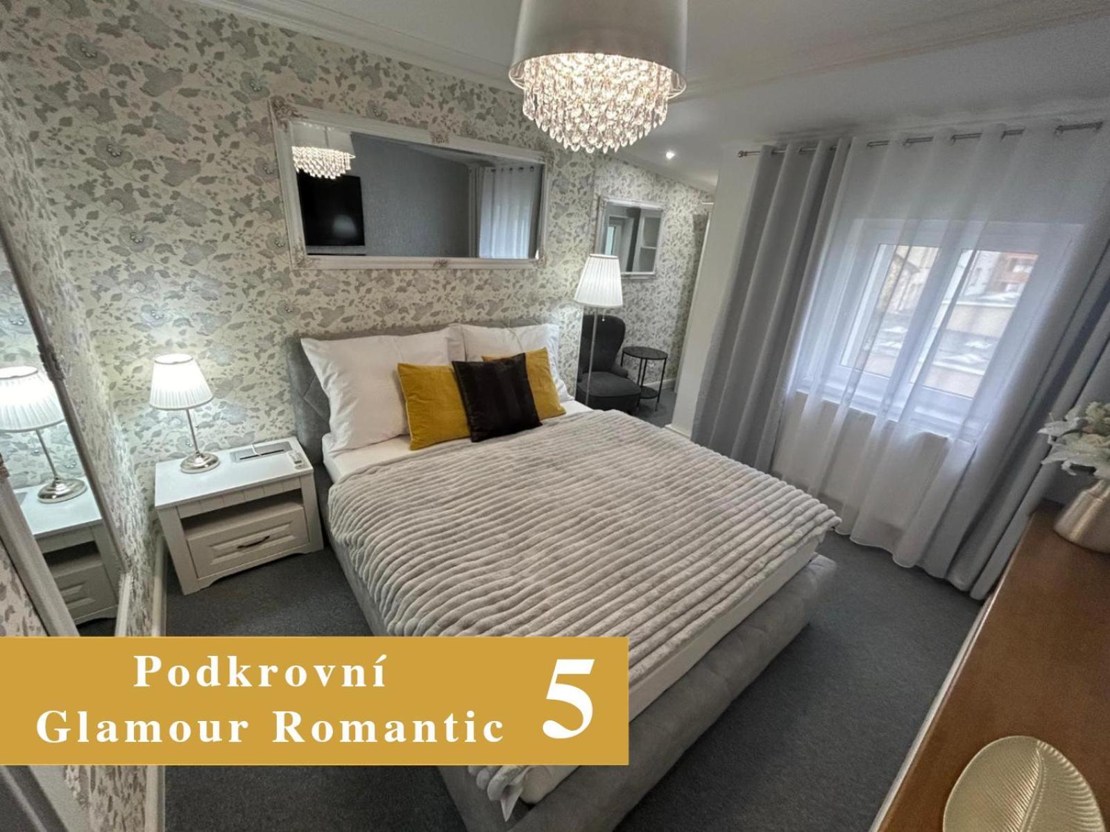 Efipa Glamour Apartments Plzeň Esterno foto