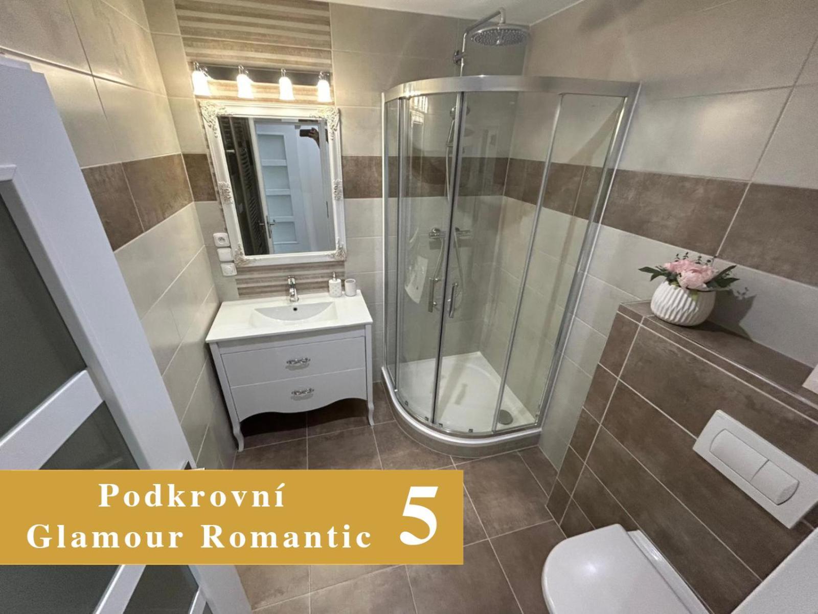 Efipa Glamour Apartments Plzeň Esterno foto