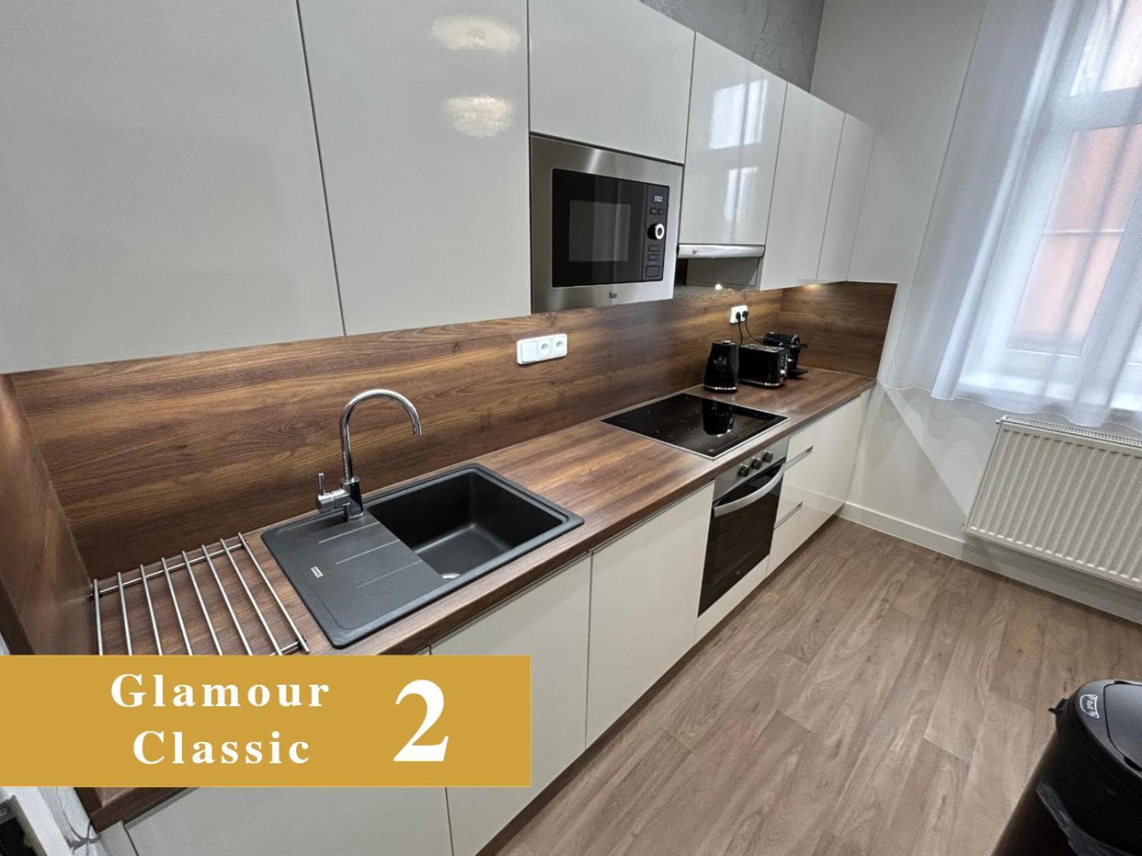 Efipa Glamour Apartments Plzeň Esterno foto