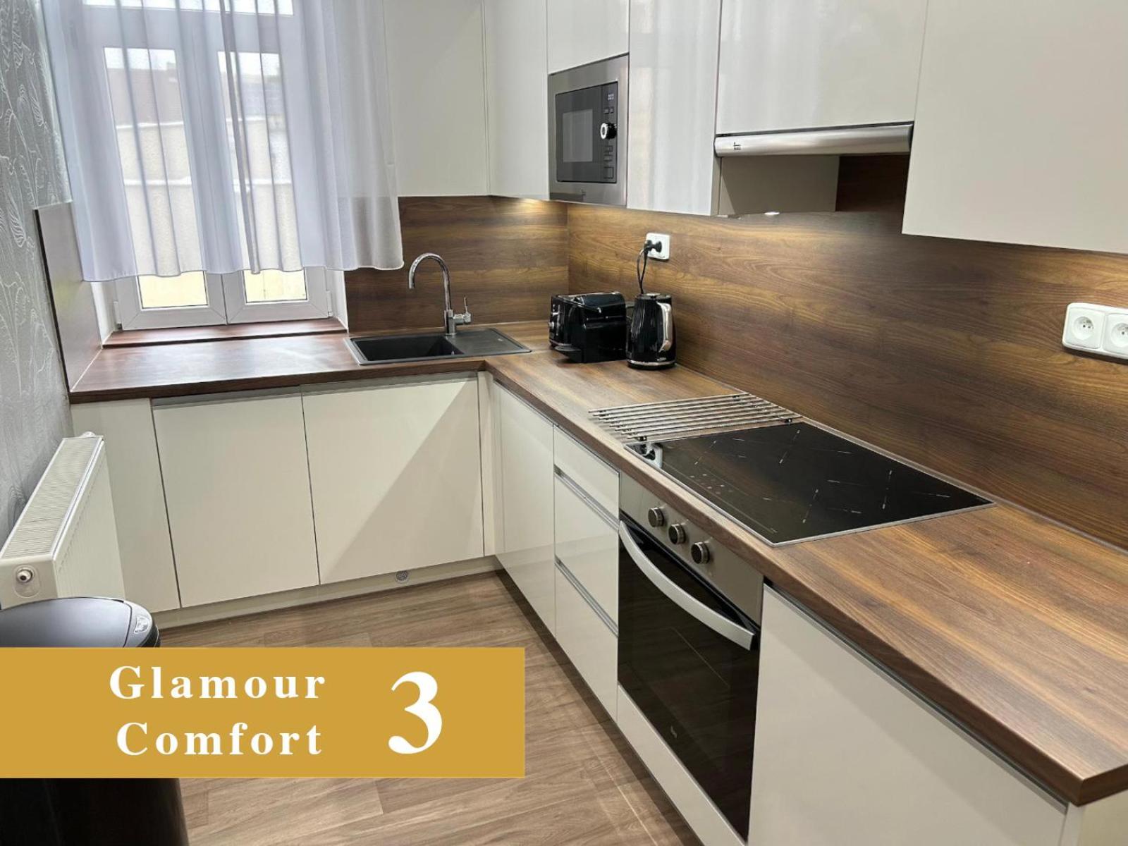 Efipa Glamour Apartments Plzeň Esterno foto
